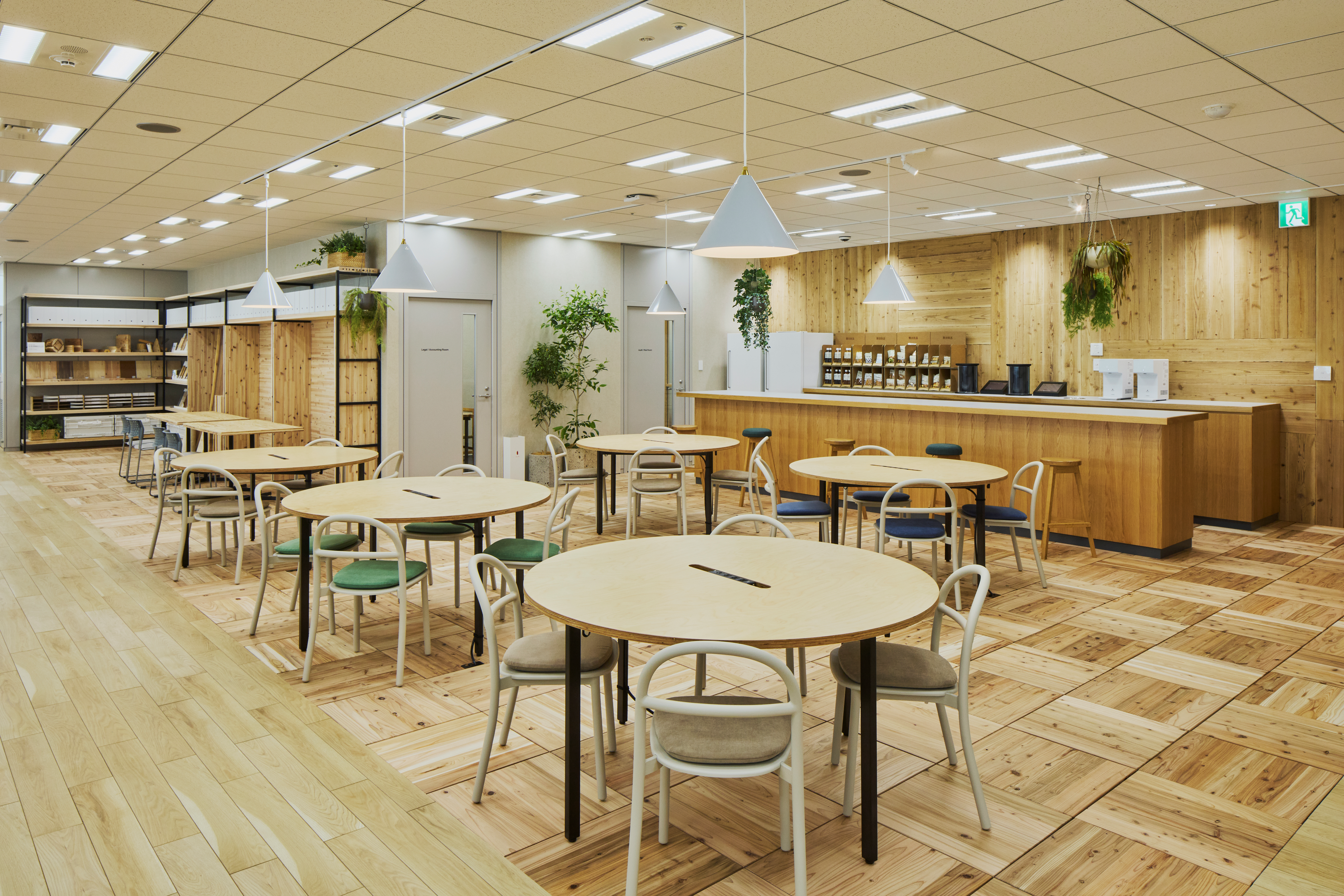 ライブオフィス・良品計画飯田橋ファーストタワー［オフィス］